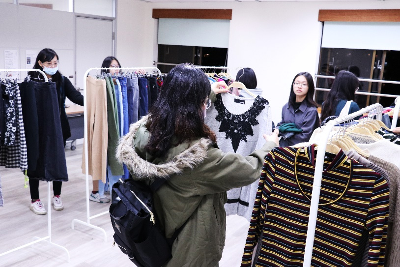 The lively scene of the 'Clothing Exchange Event'